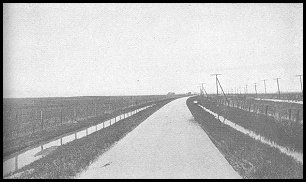 Paved road in 1918